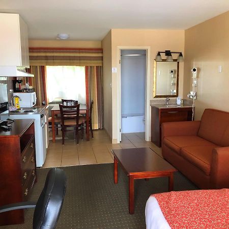 Red Pine Inn & Conference Centre Alliston Luaran gambar
