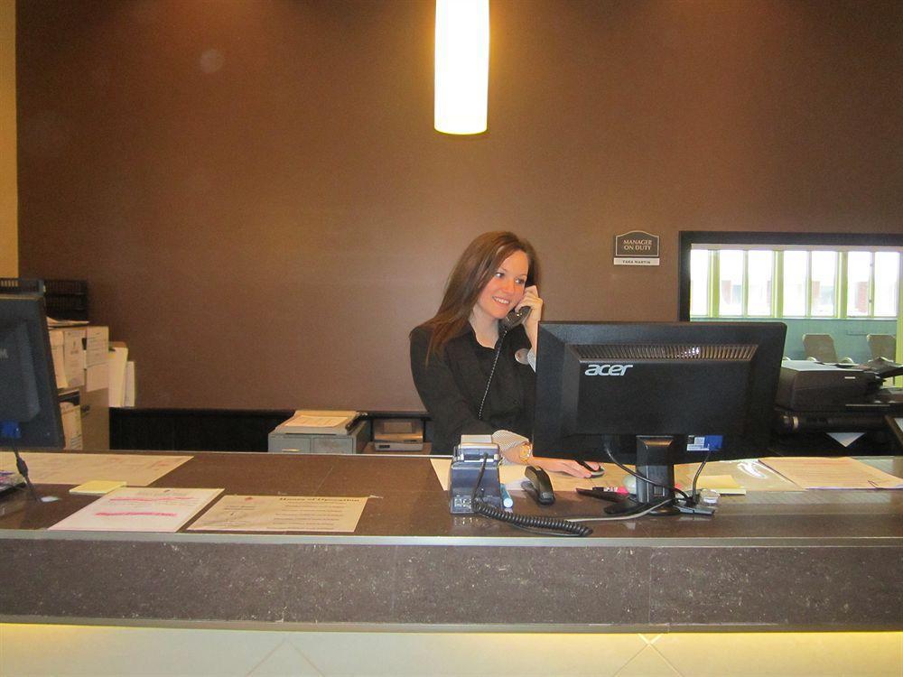 Red Pine Inn & Conference Centre Alliston Luaran gambar