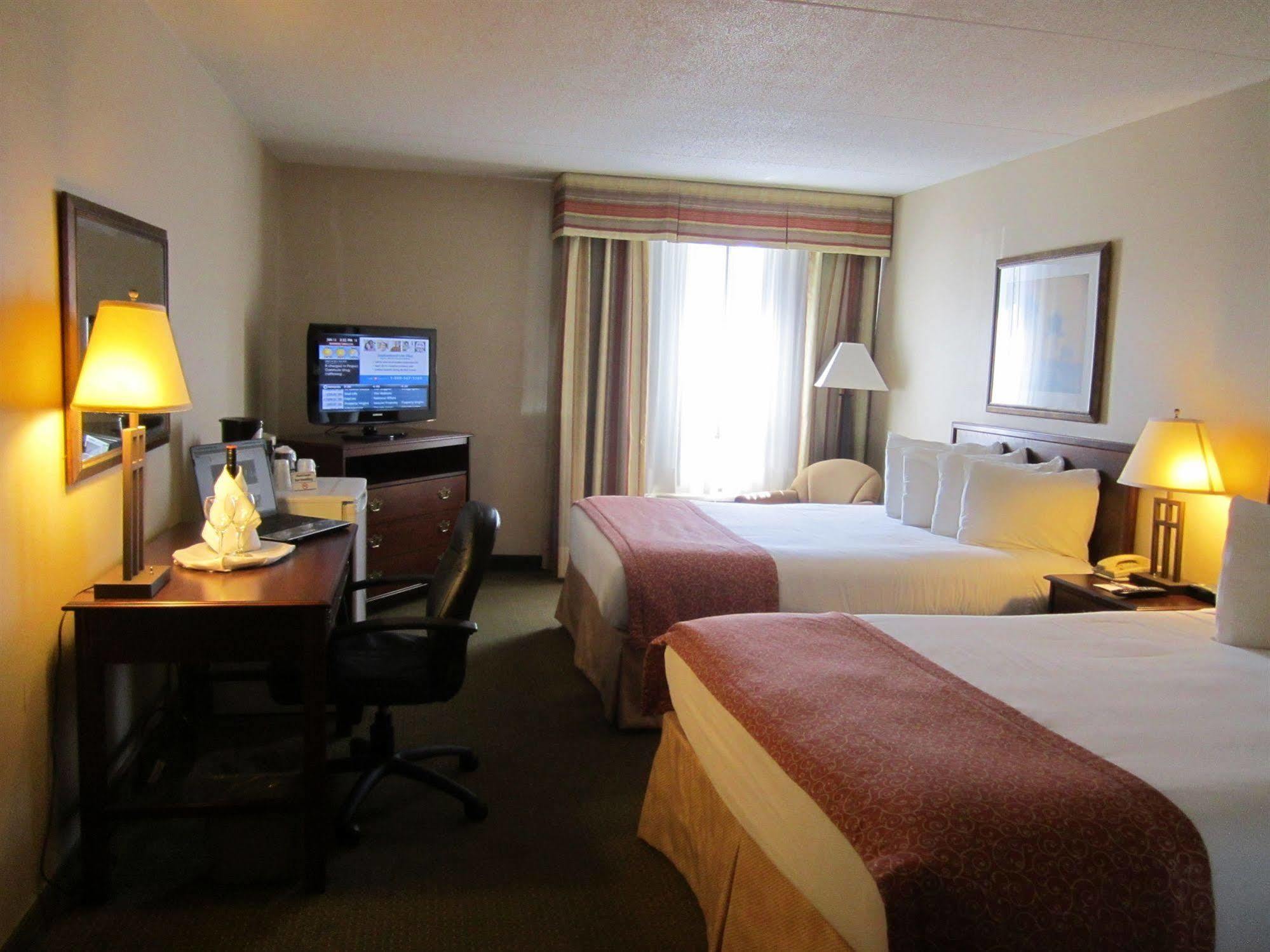 Red Pine Inn & Conference Centre Alliston Luaran gambar