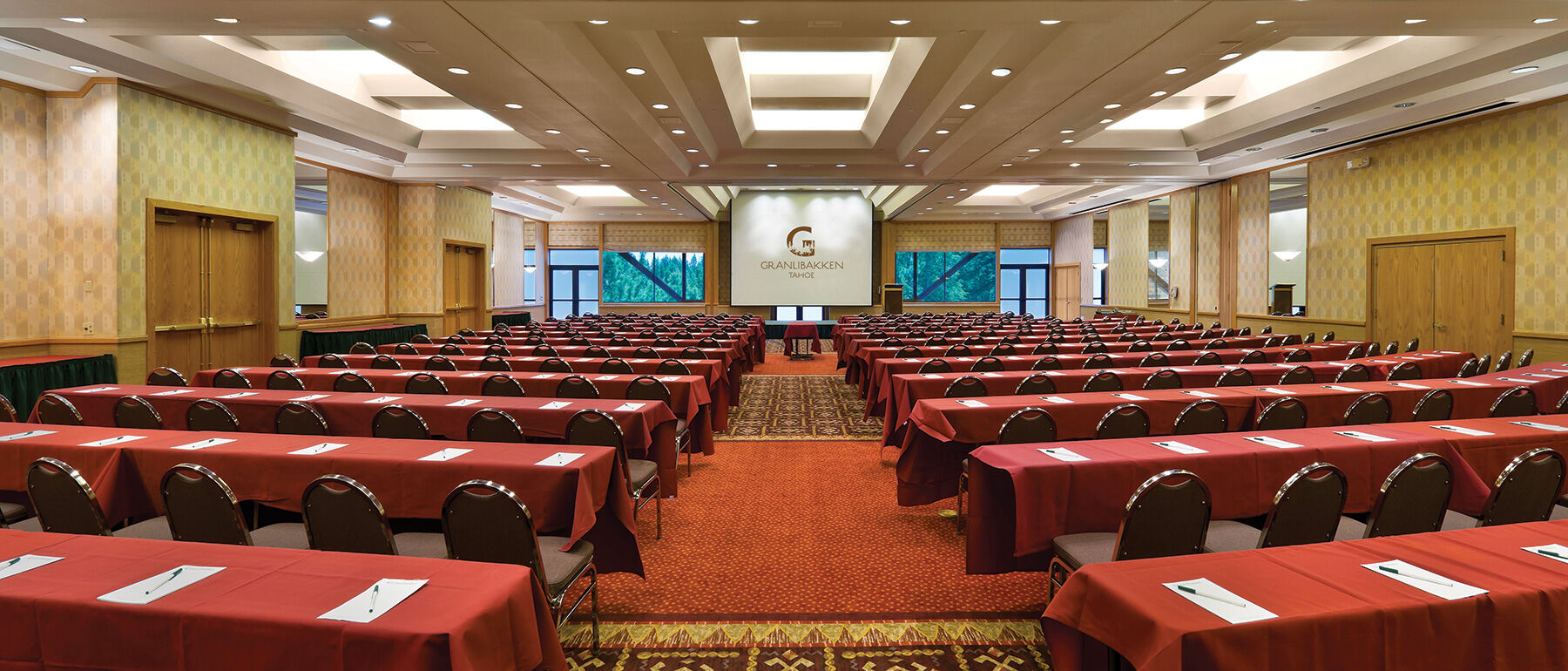 Red Pine Inn & Conference Centre Alliston Luaran gambar